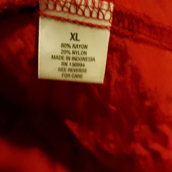 Old Navy sleeveless - Picture 3 of 5